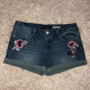 Aeropostale Flowers Jean Shorts